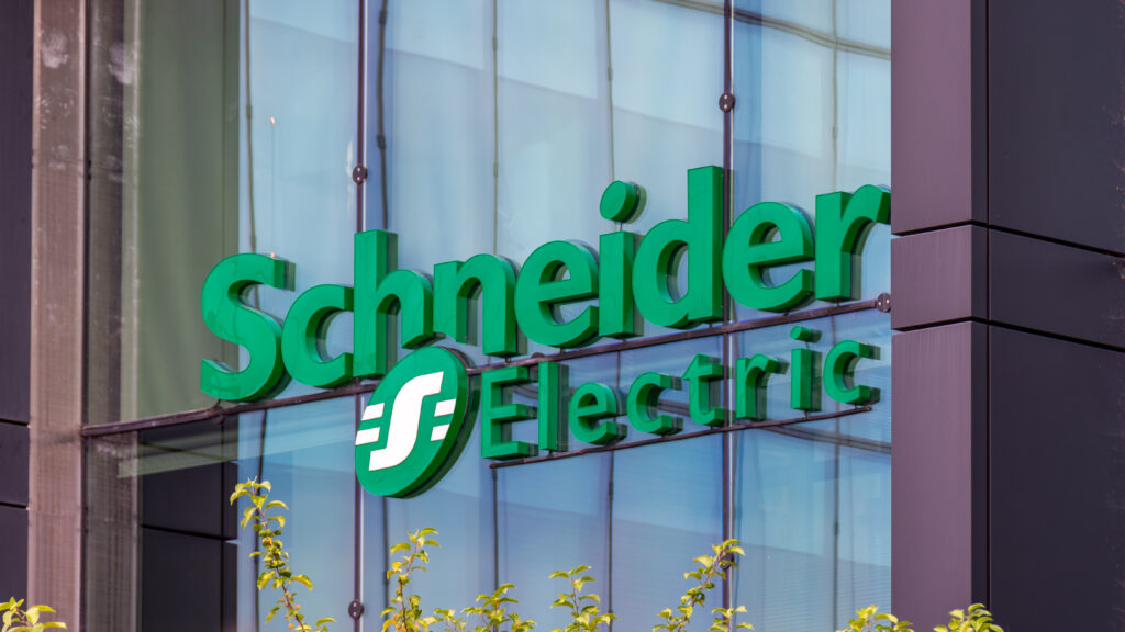 Schneider Electric's Clayton on the power of mentoring, HRSEA News, schneider  electric 