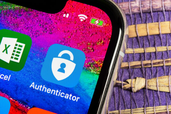 Microsoft authenticator application icon on Apple iPhone X smartphone screen close-up. Microsoft Authenticator app icon. Social network. Social media icon