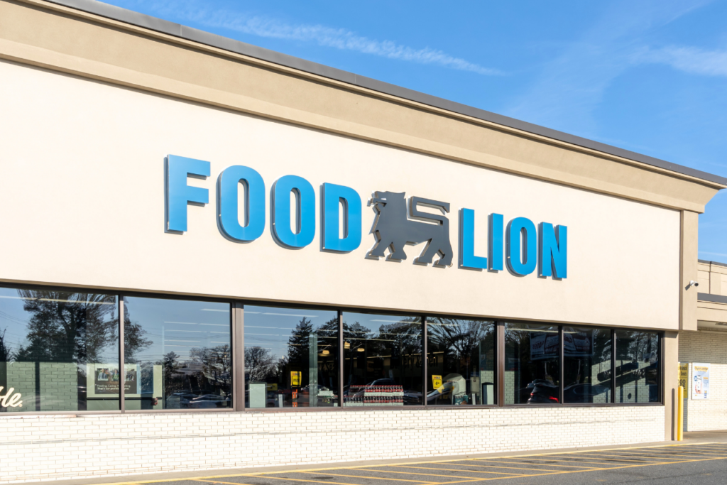 A Food Lion grocery store at 3609 Philadelphia Pike, Claymont, DE, USA, on November 6, 2023. Food Lion is an American regional supermarket chain.