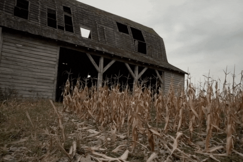 A rotten, decaying farm