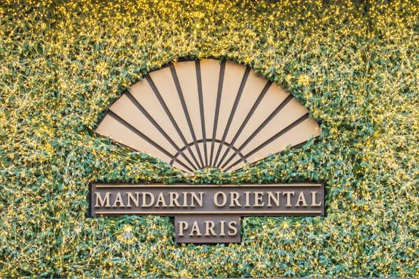 Downloaded Save to Library Preview Crop Find Similar File #: 694082362 Façade du Mandarin oriental, palace du groupe hongkongais Jardine Matheson, à Paris, France