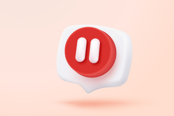 3d social media video player in speech bubble. Red round pause buttons for start multimedia with simplicity colorful video concept, audio playback. 3d watch buttons icon vector rendering illustration